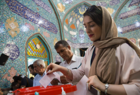  İran xalqı yeni prezident seçir 